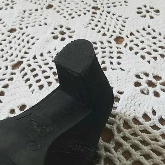 🎉Host Pick🎉 Suede Dress Shoes With Cut Outs - Picture 3 of 7